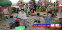 Цэцэрлэгийн хүүхдүүдээс албадлагын журмаар мөнгө, эд материал хураан авсаар байна