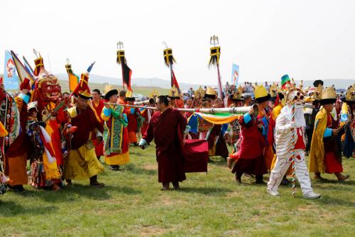 “Даншиг наадам-Хүрээ цам-2015” шашин, соёлын наадам болж өндөрлөлөө