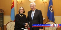 Нийслэлийн Засаг дарга Францын элчин сайд Элизабет Барсакыг хүлээн авч уулзлаа
