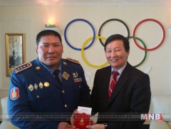 Г.Эрхэмбаяр “Алтан-Очир” одонгоор шагнууллаа