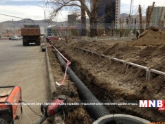 Борооны ус зайлуулах шугам угсралтын ажил хийж байна