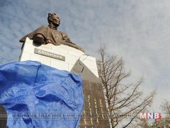 Д.Нацагдоржийн амьдрал, уран бүтээлийн тухай жүжгийн зохиол бичнэ 