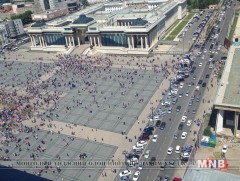 Чингисийн талбайн зүүн талын замыг түр хаана