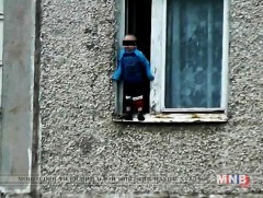 Бага насны хүүхдэд тавих хараа хяналтаа сайжруулахыг анхааруулж байна