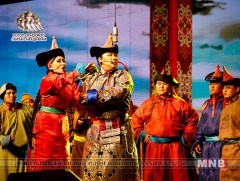 “Учиртай гурван толгой” дуурийн гол дүрүүд тодорлоо