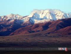 Морин зүстэй уул