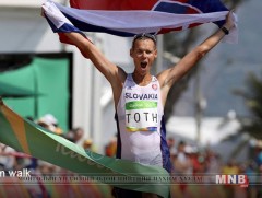 Словакийн тамирчин спорт алхааны төрөлд аваргаллаа