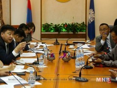 Нийслэлийн Засаг дарга иргэдийг хүлээн авч уулзлаа