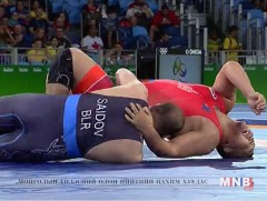 Ж.Чулуунбат дагах барилдаандаа ялагдаж, тэмцээнээ өндөрлүүллээ /Бичлэг/