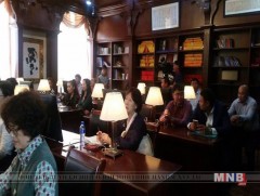 Монгол, БНСУ-ын яруу найрагчдын семинар боллоо