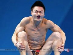 Тавцангаас үсрэх үед... /фото/