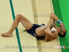 Рио 2016: Гимнастикч залуу тэмцээний үеэр шилбээ хугалжээ