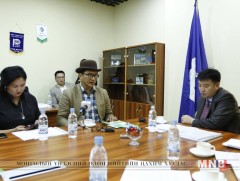 Хотын дарга 40 орчим иргэний өргөдөл, хүсэлтийг хуулийн дагуу шийдвэрлэжээ