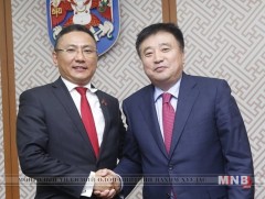 “Аз жаргалтай хот” байгуулах хотын даргын үйл ажиллагааны хөтөлбөрийг баталлаа