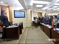 Нийслэлийн Иргэдийн Төлөөлөгчдийн Хурал долоон хороо, 11 дэд хороогоо байгууллаа