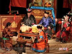 “Оролмаа эх” өнөөдөр, маргааш тоглогдоно