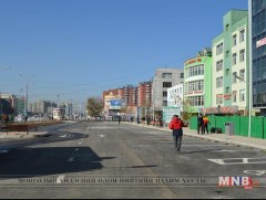 Гуравдугаар эмнэлгийн урд талын эвдрэл ихтэй замыг засаж, авто зогсоол болголоо
