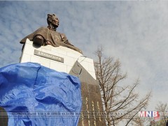 Д.Нацагдоржийн амьдралаас сэдэвлэсэн “Жаргаагүй нар” жүжиг бүтээж байна  