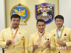 Олимпийн медальтнуудад “Хангарьд” одон гардууллаа