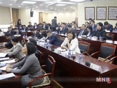 “Нийслэлийн эдийн засаг, нийгмийг 2017 онд хөгжүүлэх үндсэн чиглэл”-ийг баталлаа