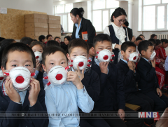 Цэцэрлэгүүд агаар цэвэршүүлэгч төхөөрөмж, сурагчид амны хаалттай боллоо