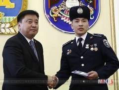 Г.Ганбаярыг нийслэлийн “Тэргүүний ажилтан” цол тэмдэгээр шагналаа