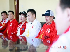 Тэдэнд шагнал биш зөвхөн мөсөн ордон л хэрэгтэй байна