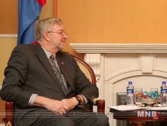 Хотын дарга Австралийн Элчин сайдыг хүлээн авч уулзлаа