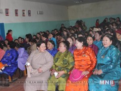 Төлчин эмэгтэйчүүдийн чуулга уулзалтад оролцлоо  