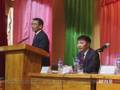 Ц.Мөнх-Оргил, С.Батболд нар Багахангай дүүргийн иргэдтэй уулзлаа