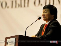 Д.Загдсүрэн 81 хүний саналаар, улиран сонгогдлоо