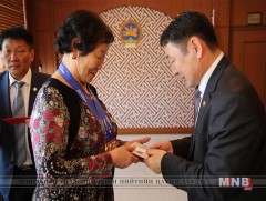 Ахмад тамирчдыг хүлээн авч уулзав