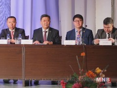 Үндсэн хуульд оруулах нэмэлт, өөрчлөлтийн төслийн талаарх хэлэлцүүлэг боллоо