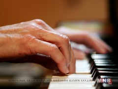 ДЭЛХИЙН ХҮМҮҮС: Америкийн нэрт төгөлдөр хуурч Вэн Клайбер