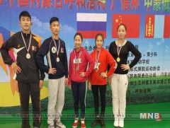 Өсвөрийн бөхчүүд таван медальтай ирлээ