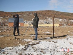 Зөвшөөрөлгүй хашаа барьсан иргэд, аж ахуйн нэгжүүдийн газрыг чөлөөлж байна