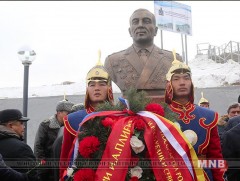 Исса Алескандрович Плиевийн хөшөөний нээлт боллоо