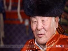 Довчины Сүхбаатар буюу Хорлоогийн Баянмөнх