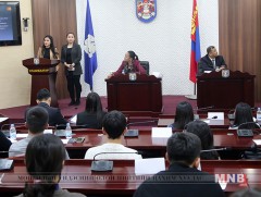 “Жижиг дунд үйлдвэрлэлийг хөгжүүлэх арга замууд” оюутны эрдэм шинжилгээний бага хурал боллоо