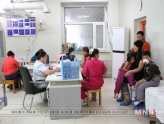 Говь-Алтайн нэгдсэн эмнэлгээр эмчлүүлэгчдийн 30 хувь нь ханиад томуугаар өвджээ