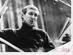 Тэрслүүд найрагч 