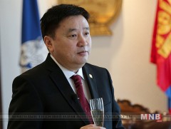 Нийслэлийн Засаг дарга бөгөөд Улаанбаатар хотын захирагч С.Батболдын мэндчилгээ дэвшүүллээ