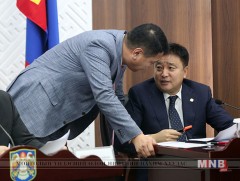 Нийслэлийн 2018 оны төсвийн эцсийн хэлэлцүүлгийг хийж байна