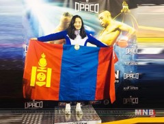 Д.Ганболор дэлхийн хошой аварга боллоо