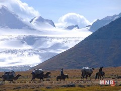Уулс дундаа амьдарнам...