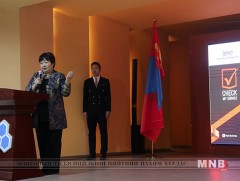 Иргэд цахимаар өргөдөл, гомдлоо гаргаж, шийдвэрлүүлдэг боллоо