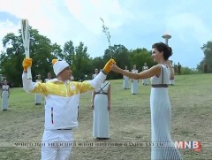 Олимпийн бамбар 101 хоног, 7500 хүнд дамжигдаж, 2018 км замыг туулжээ