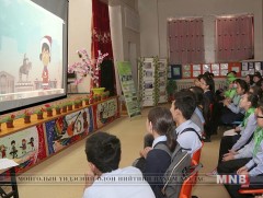 Ахлах, дунд ангийн сурагчдад орчны бохирдлоос сэргийлэх экологийн боловсрол олгож эхэллээ