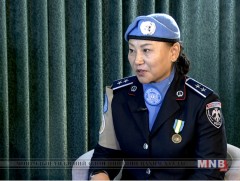ЯВЛАА ИРЛЭЭ:  ХСИС-ийн багш, цагдаагийн дэд хурандаа Д.Энхжаргал