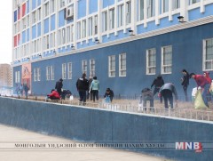 МҮОНРТ-ийн хамт олон “Их хотын их цэвэрлэгээний 90 минут”-д нэгдлээ